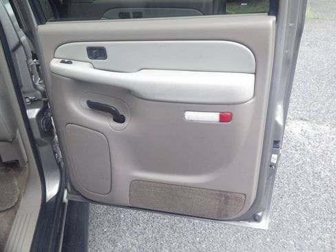 Used 2002 Chevrolet Suburban LT AWD/4WD image 26