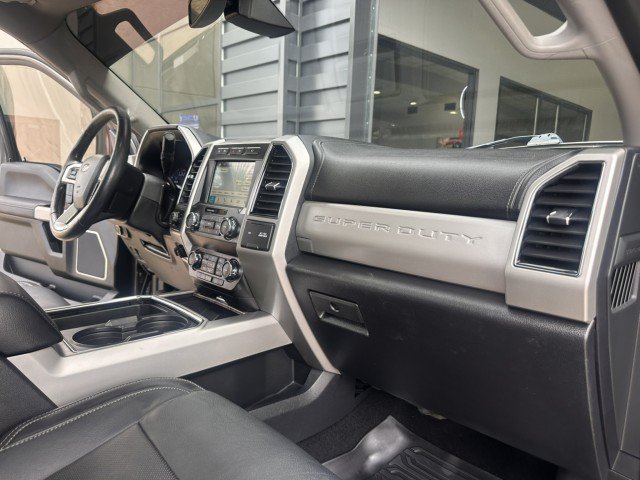 Used 2019 Ford F250 Lariat w/ Lariat Ultimate Package AWD/4WD image 14