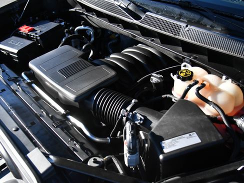 Used 2019 Chevrolet Silverado 1500 LT w/ All-Star Edition image 46