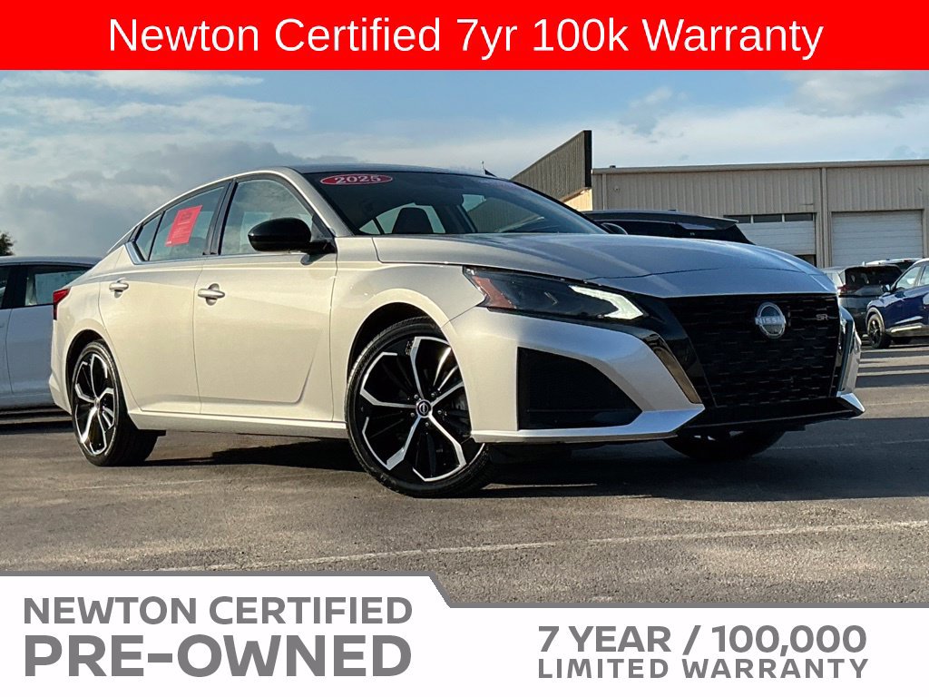 Used 2025 Nissan Altima 2.5 SR FWD image 22