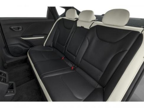 New 2026 Kia K4 GT-Line Turbo image 12