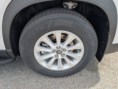 New 2026 Toyota Grand Highlander XLE image 30