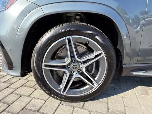 Used 2026 Mercedes-Benz GLS 450 4MATIC image 13