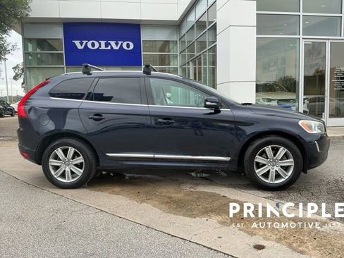 Used 2016 Volvo XC60 T6 w/ Climate Package image 5