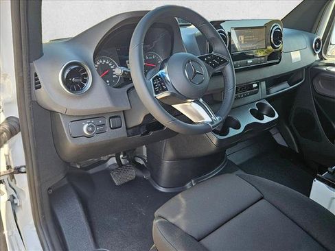 New 2026 Mercedes-Benz Sprinter 2500 image 3