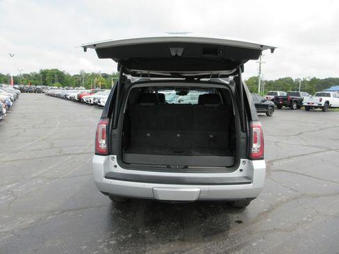 Used 2018 GMC Yukon SLT AWD/4WD image 7