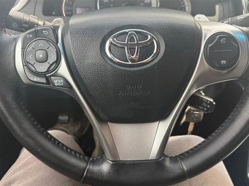 Used 2012 Toyota Camry SE image 31