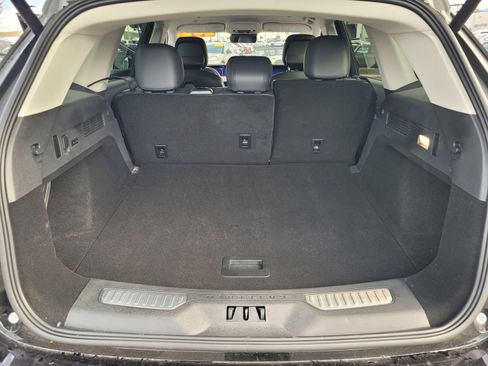 Used 2025 Lincoln Nautilus Premier image 29