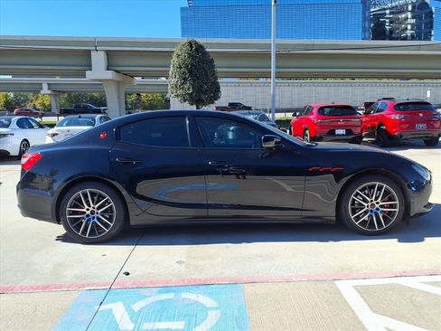 Used 2016 Maserati Ghibli image 5