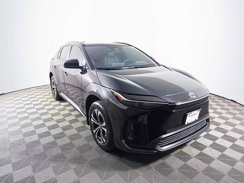 Used 2024 Toyota bZ4X AWD w/ Weather Package image 3