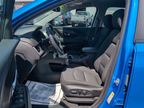 Used 2024 GMC Terrain SLE w/ Driver Convenience Package FWD image 21