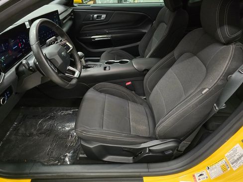 Used 2024 Ford Mustang GT RWD image 18