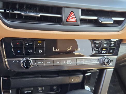 Certified 2024 Kia Seltos EX AWD/4WD image 21