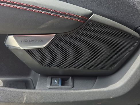 Used 2022 Audi RS e-tron GT image 29