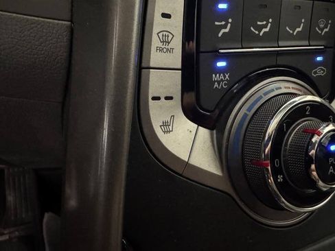 Used 2013 Hyundai Elantra GLS w/ Preferred Pkg FWD image 37