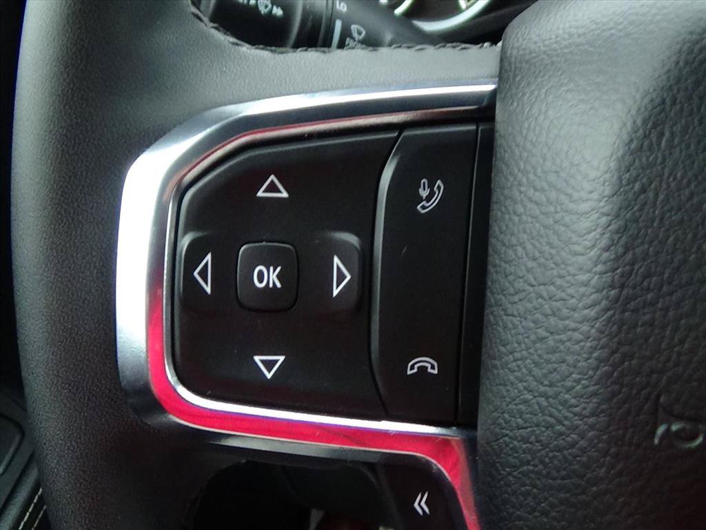 Used 2025 RAM 1500 Laramie AWD/4WD image 21