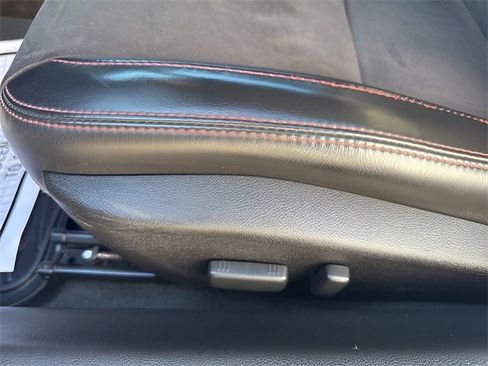 Used 2013 Chevrolet Camaro ZL1 image 13