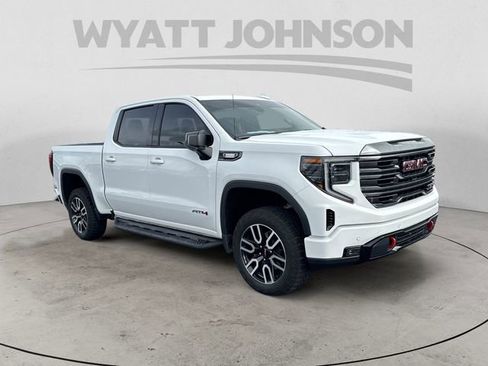 Used 2024 GMC Sierra 1500 AT4 w/ Technology Package AWD/4WD image 7