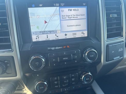 Used 2017 Ford F150 Lariat image 4
