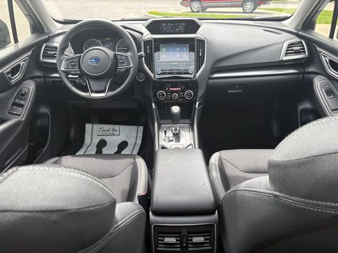 Used 2024 Subaru Forester Premium AWD/4WD image 10