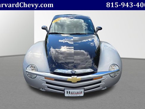 Used 2006 Chevrolet SSR w/ Preferred Equipment Group RWD image 2