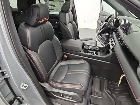 New 2026 Honda Pilot TrailSport image 41