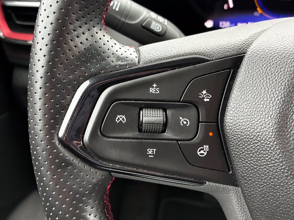 Used 2024 Chevrolet TrailBlazer RS AWD/4WD image 13