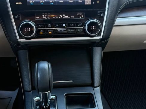Used 2019 Subaru Outback 2.5i Limited AWD/4WD image 18