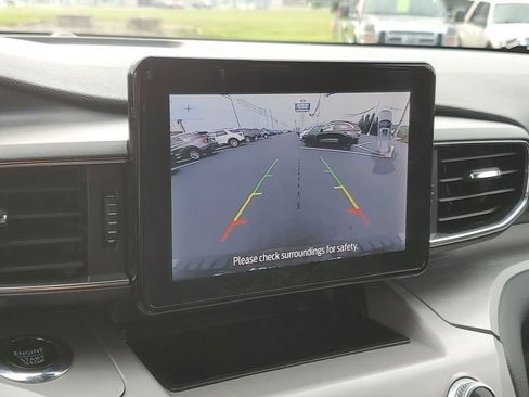 Used 2023 Ford Explorer XLT w/ Equipment Group 202A image 18