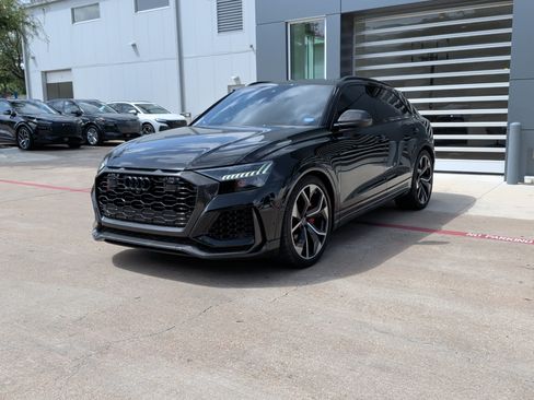 Used 2023 Audi RS Q8 w/ Black Optic Package AWD/4WD image 3