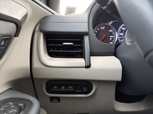 Used 2022 GMC Terrain Denali image 24