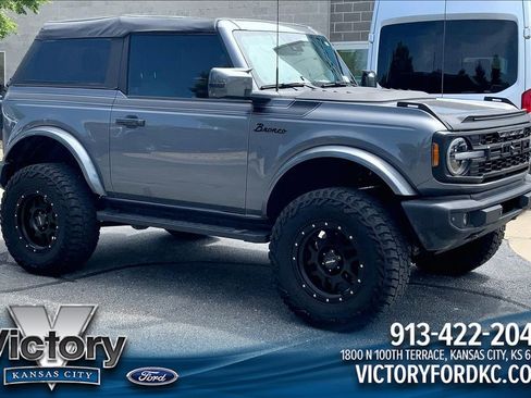 Used 2023 Ford Bronco Outer Banks AWD/4WD image 1