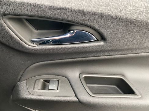 Used 2022 Chevrolet Equinox LT image 14