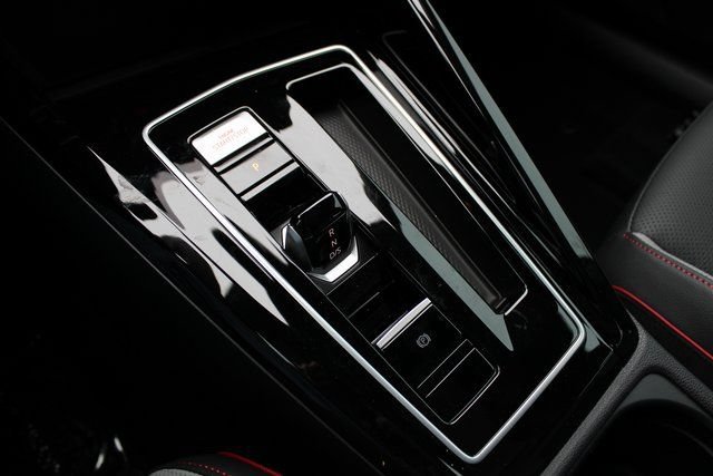 New 2026 Volkswagen GTI SE FWD image 9