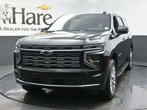 New 2026 Chevrolet Suburban High Country w/ Sun And Tow Package image 3