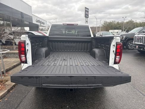 New 2026 GMC Sierra 1500 SLE w/ Preferred Package image 25