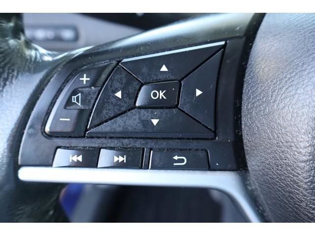 Used 2017 Nissan Rogue SV w/ Sun & Sound Touring Package AWD/4WD image 11
