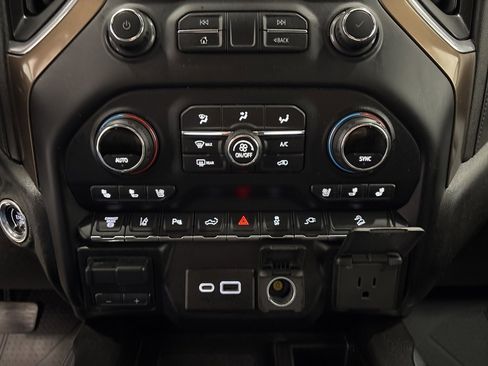 Used 2020 Chevrolet Silverado 3500 High Country w/ Z71 Off-Road Package image 24