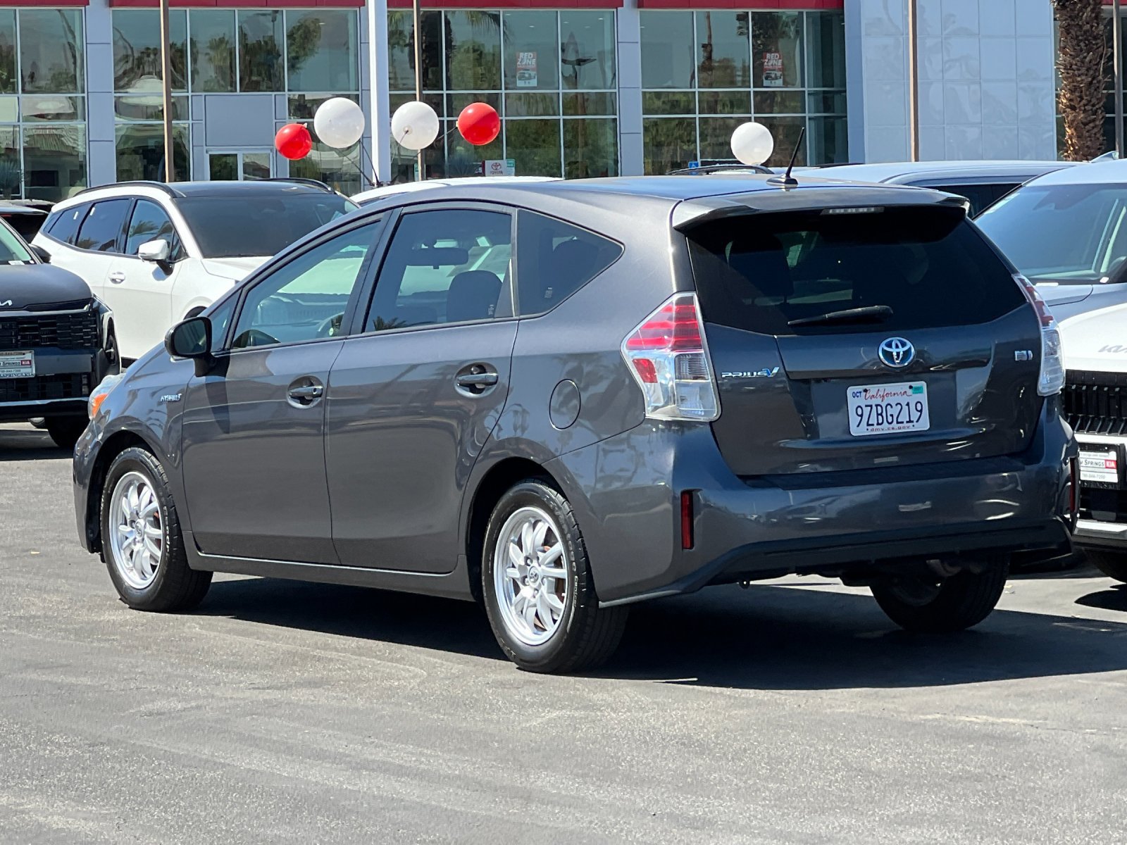 Used 2015 Toyota Prius V Three FWD image 5