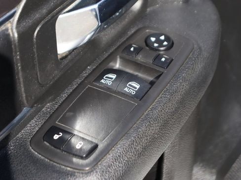 Used 2022 RAM 1500 Tradesman w/ Power & Remote Entry Group RWD image 17