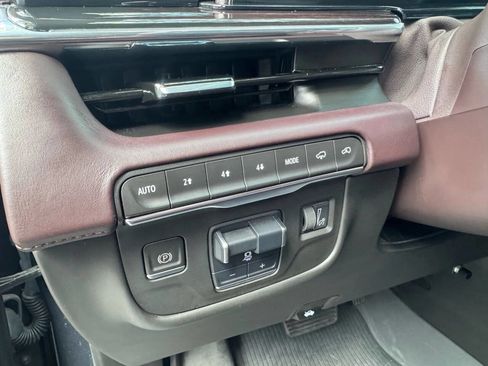 Used 2022 Cadillac Escalade Sport Platinum image 27