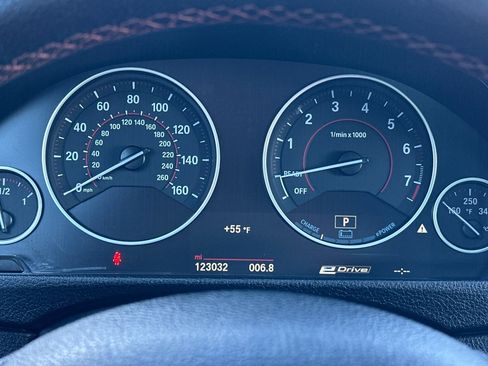 Used 2016 BMW 330e image 21