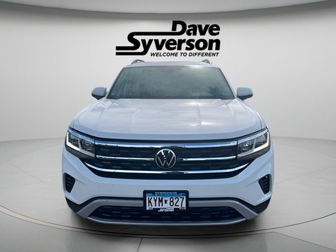 Used 2023 Volkswagen Atlas SE w/ Panoramic Sunroof Package AWD/4WD image 2