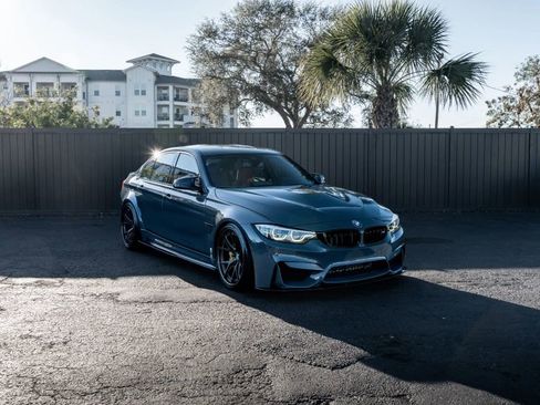Used 2018 BMW M3 image 25