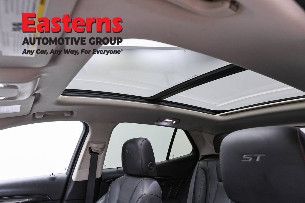 Used 2023 Buick Envision Essence w/ Sport Touring Package FWD image 36
