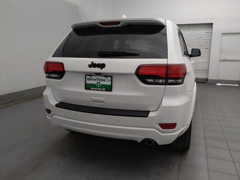Used 2019 Jeep Grand Cherokee Altitude RWD image 7
