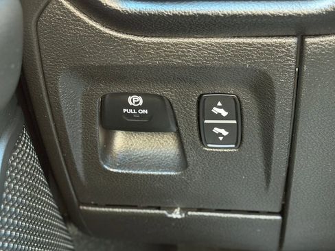 Used 2019 RAM 1500 Big Horn image 27