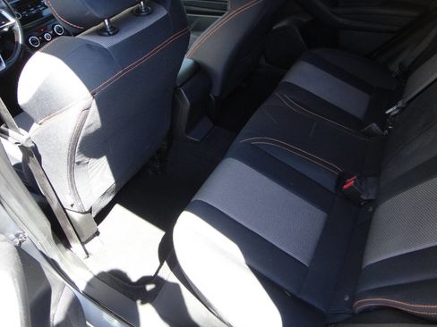 Used 2020 Subaru Crosstrek 2.0i Premium w/ Moonroof Package 2 image 12