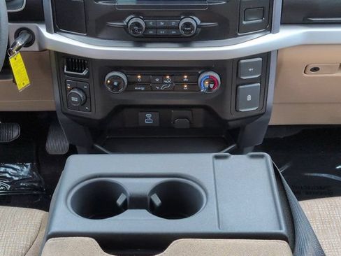 Used 2023 Ford F150 XLT AWD/4WD image 18