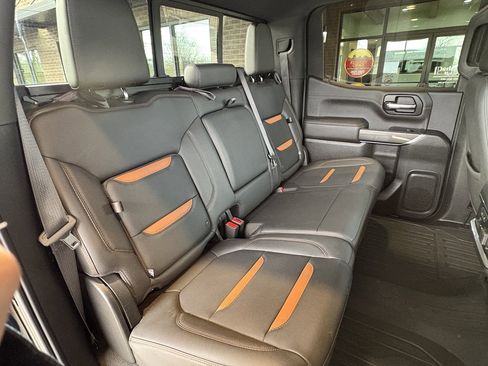 Used 2019 GMC Sierra 1500 AT4 image 32